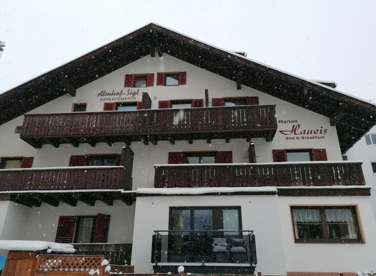 Haus Marion Haueis Hotell Sankt Anton am Arlberg Exteriör bild